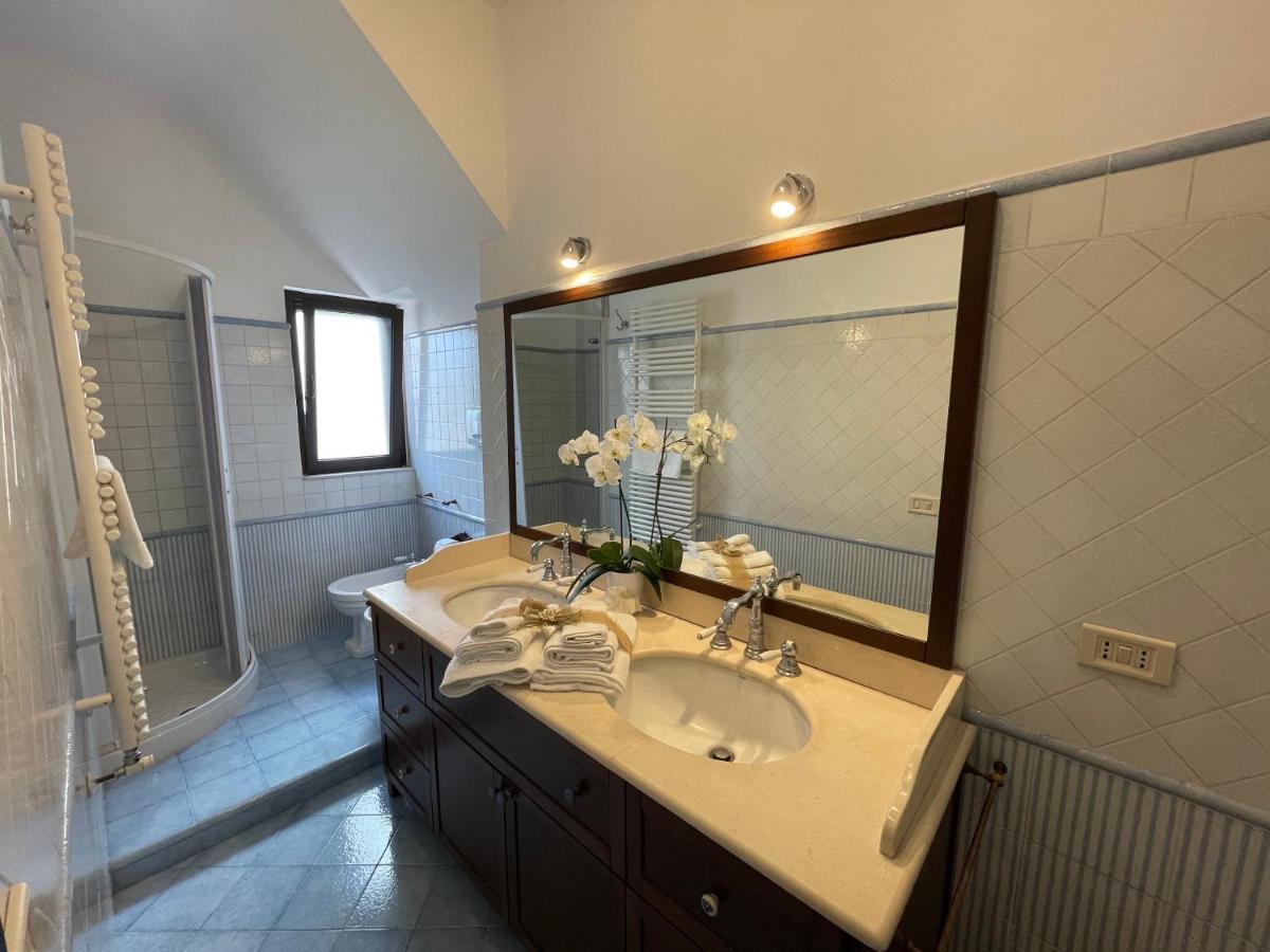 Dimora Bellini Apartment And Rooms Castellana Grotte Ngoại thất bức ảnh