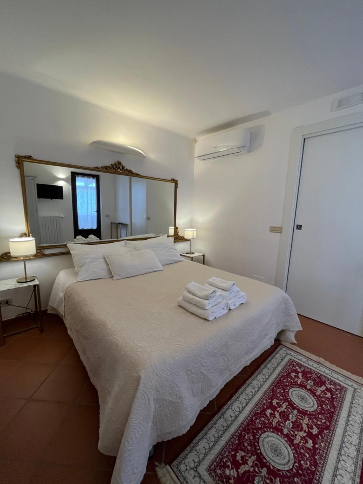 Dimora Bellini Apartment And Rooms Castellana Grotte Ngoại thất bức ảnh